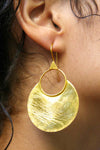 Shining gold-plated dangling earrings, like flowers,exuding elegance and sophistication